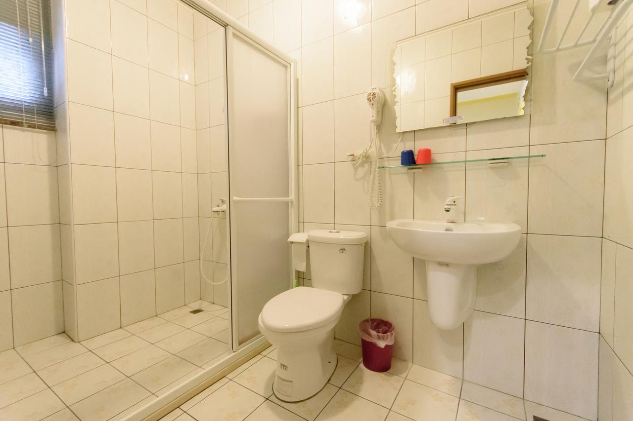 Tiramisu Places Sea View Homestay Манонг Екстериор снимка