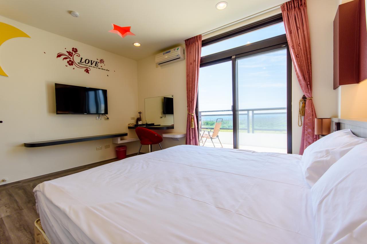 Tiramisu Places Sea View Homestay Манонг Екстериор снимка